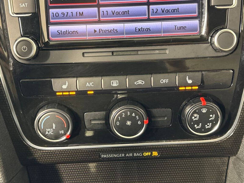 2015 Volkswagen Passat 1.8T Sport