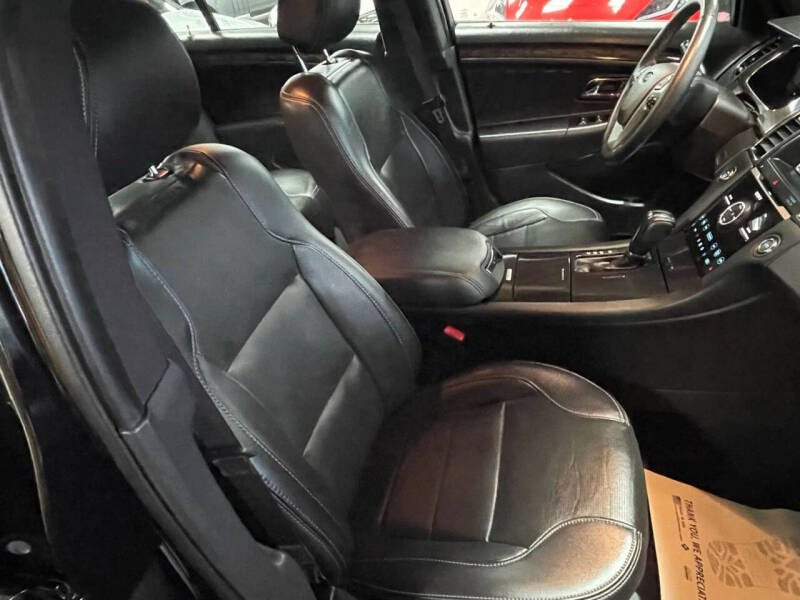 2019 Ford Taurus Limited