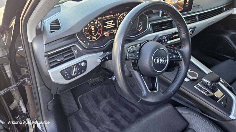 2017 Audi A4 2.0T quattro Prestige