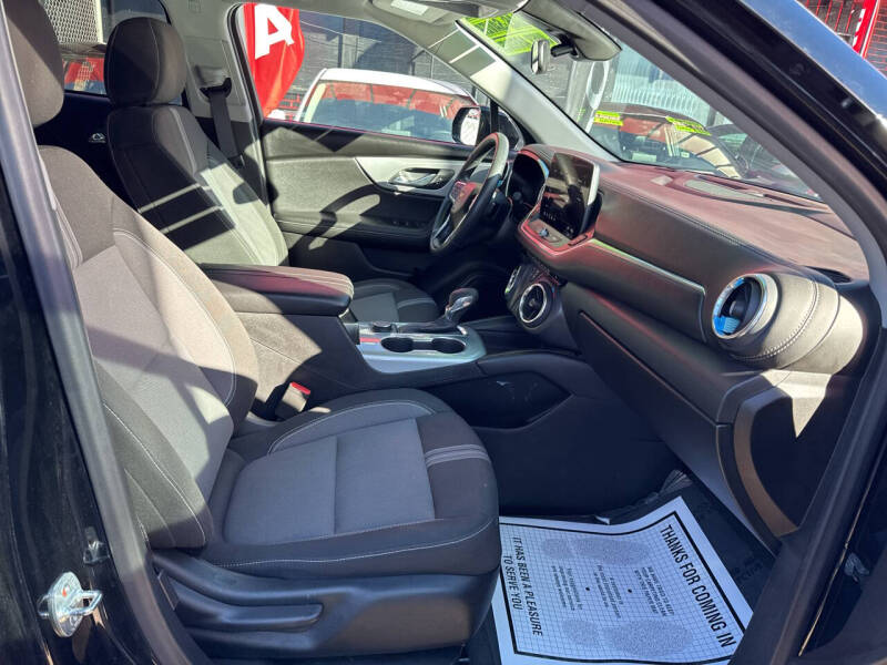 2025 Chevrolet Blazer LT