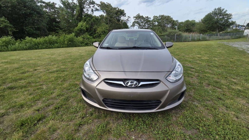 2013 Hyundai Accent GLS