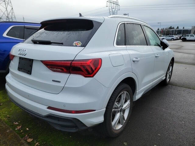 2024 Audi Q3 quattro S line Prem Plus 45 TFSI