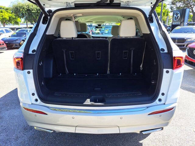 2024 Buick Enclave Essence