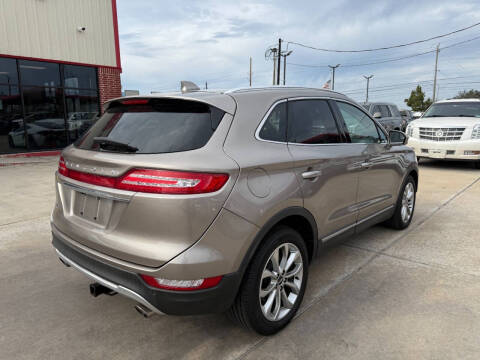 2019 Lincoln MKC Select