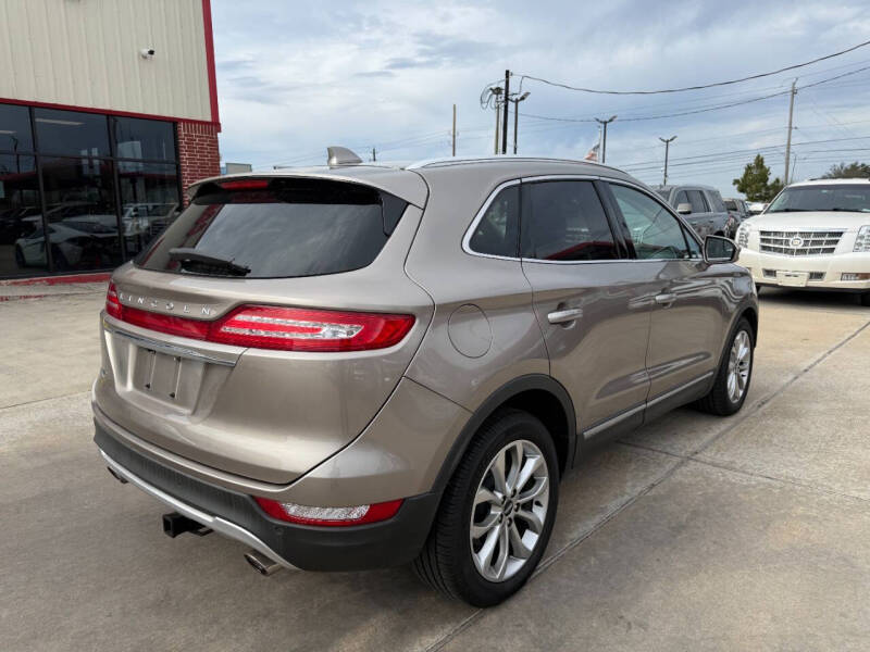 2019 Lincoln MKC Select