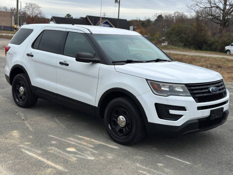 2017 Ford Explorer's photo