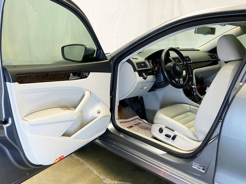 2014 Volkswagen Passat 2.0L TDI SEL Premium