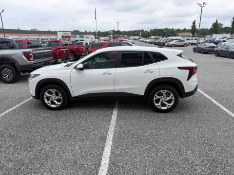 2025 Chevrolet Trax LS