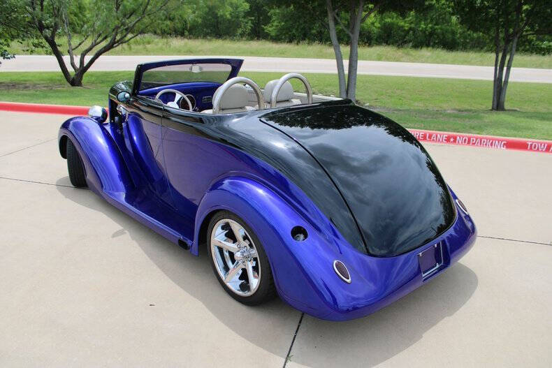1936 Plymouth Model P2