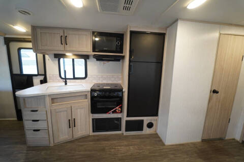 2024 Cruiser RV Shadow Cruiser 280QBS