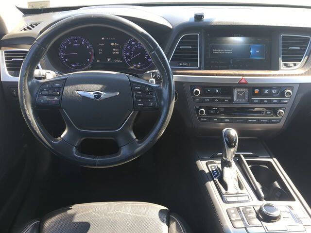 2017 Genesis G80