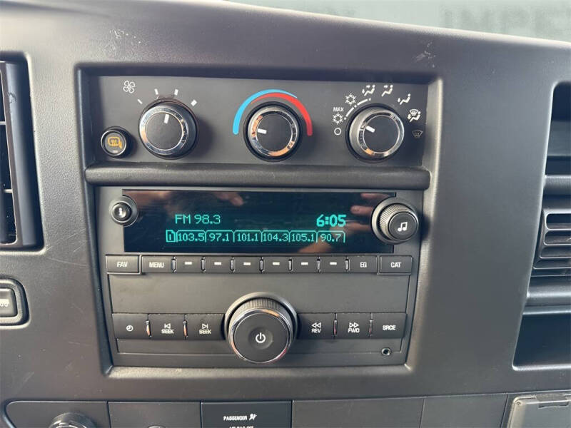 2023 GMC Savana 2500