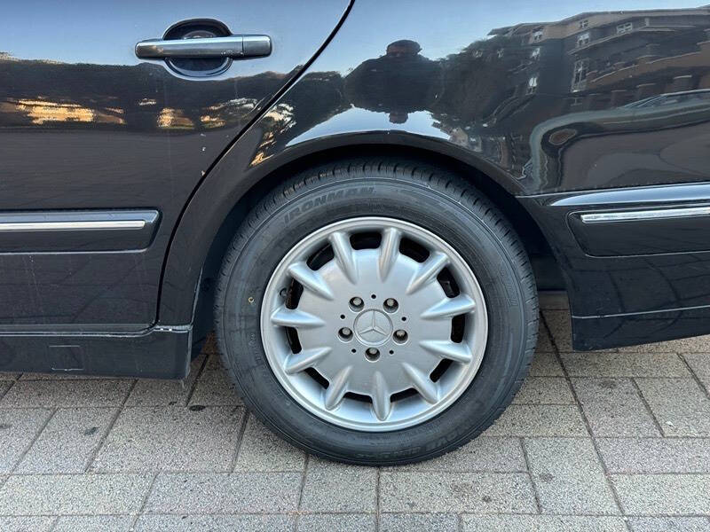 2000 Mercedes-Benz E-Class E 320