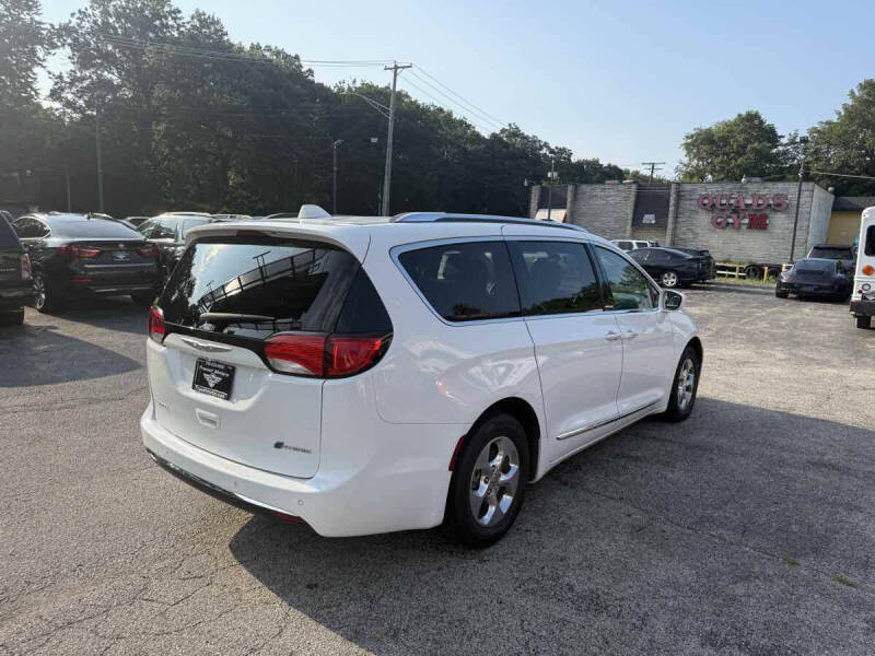 2018 Chrysler Pacifica Hybrid Touring L