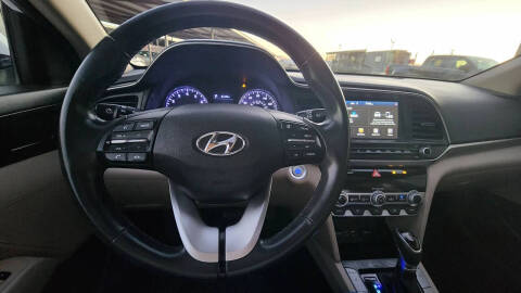 2020 Hyundai Elantra