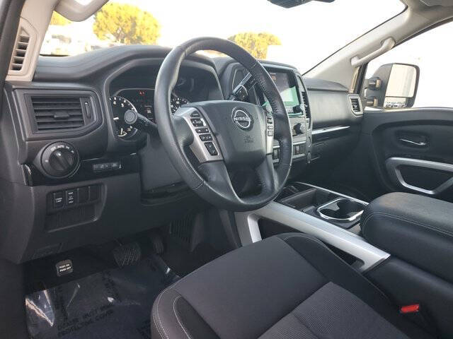 2024 Nissan Titan SV