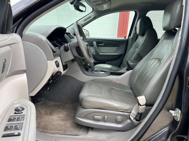 2013 GMC Acadia SLE-2