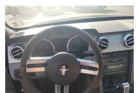 2008 Ford Mustang V6 Deluxe