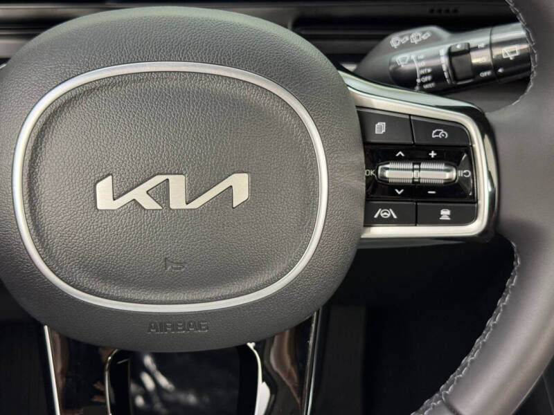 2025 Kia Carnival EX