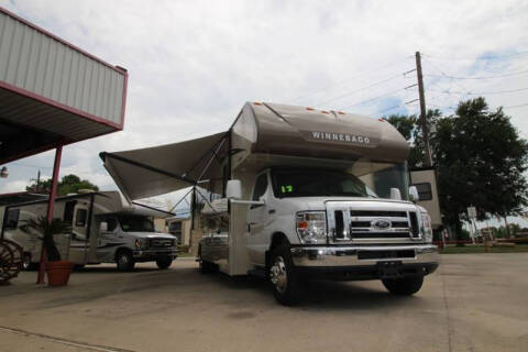 2017 Winnebago MINNIE WINNIE 31K