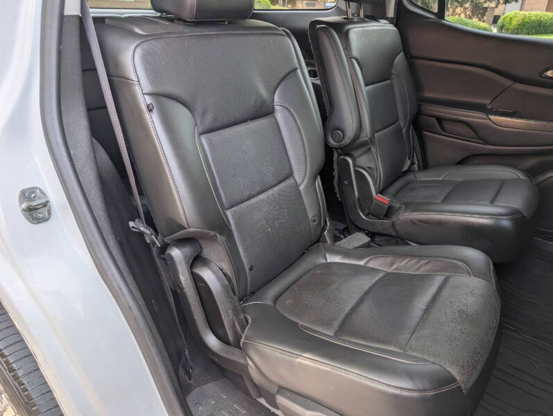 2020 GMC Acadia SLT