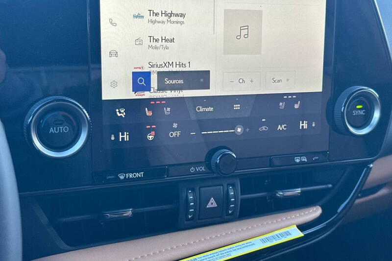 2026 Lexus NX 350h Premium