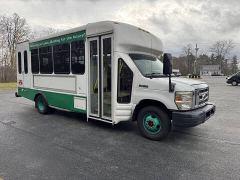 2010 Ford E-Series E-450 SD