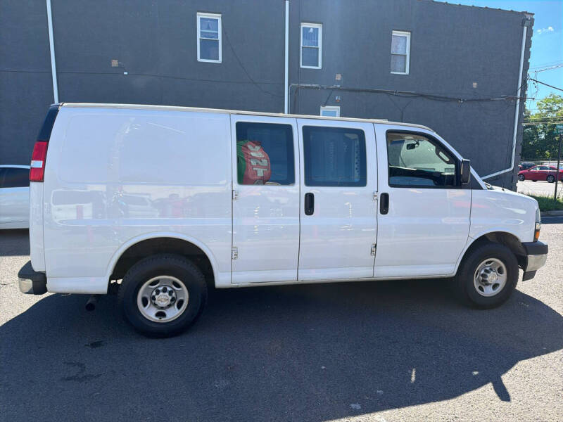 2020 Chevrolet Express 2500