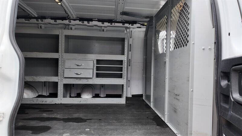 2022 Chevrolet Express 2500