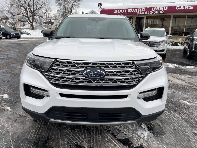 2022 Ford Explorer Limited photo 12