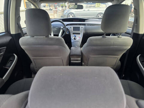 2012 Toyota Prius One