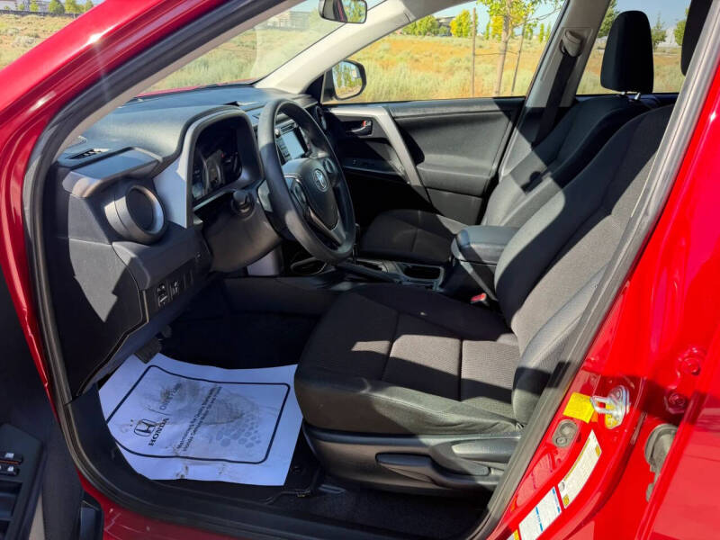 2016 Toyota RAV4 LE