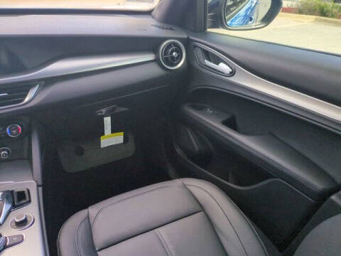 2025 Alfa Romeo Stelvio