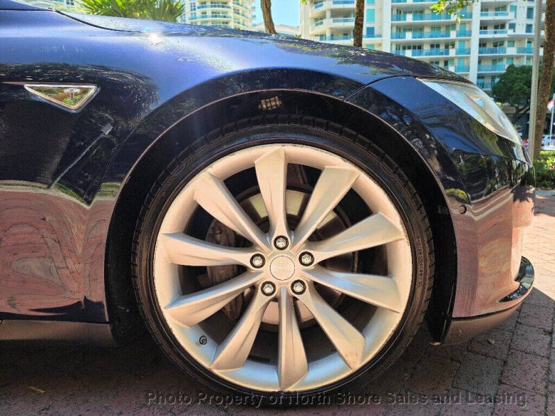 2015 Tesla Model S