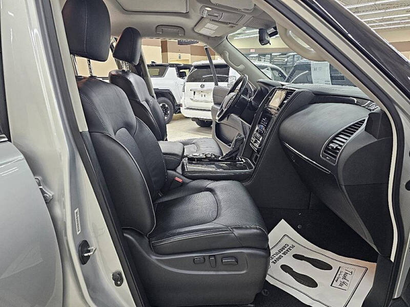 2021 Infiniti QX80 Luxe