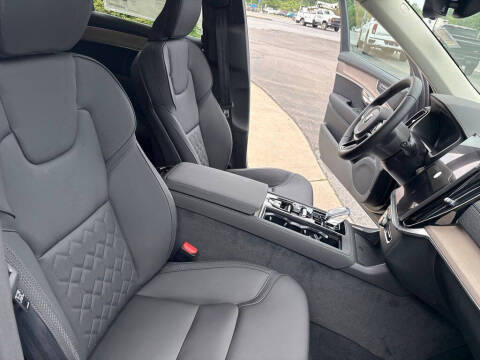 2026 Volvo XC90 B5 Core