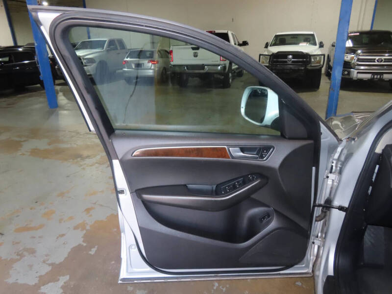 2011 Audi Q5 2.0T quattro Premium