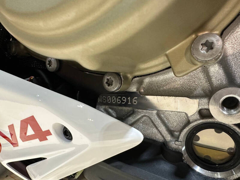 2025 Ducati Streetfighter V4 Supreme