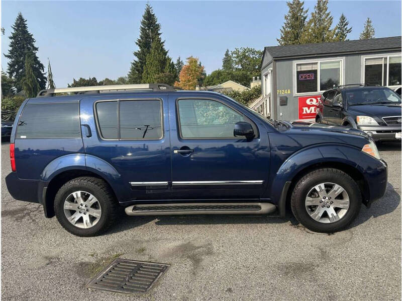 2011 Nissan Pathfinder Silver Edition