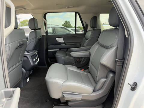 2026 Ford Expedition MAX Active