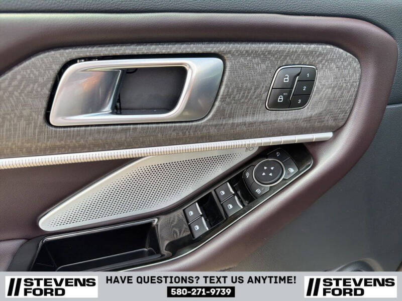 2025 Ford Explorer Platinum