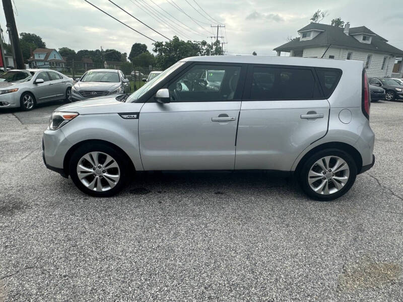 2015 Kia Soul +
