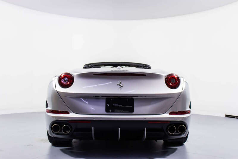 2016 Ferrari California T