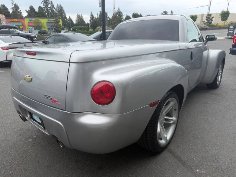 2004 Chevrolet SSR LS