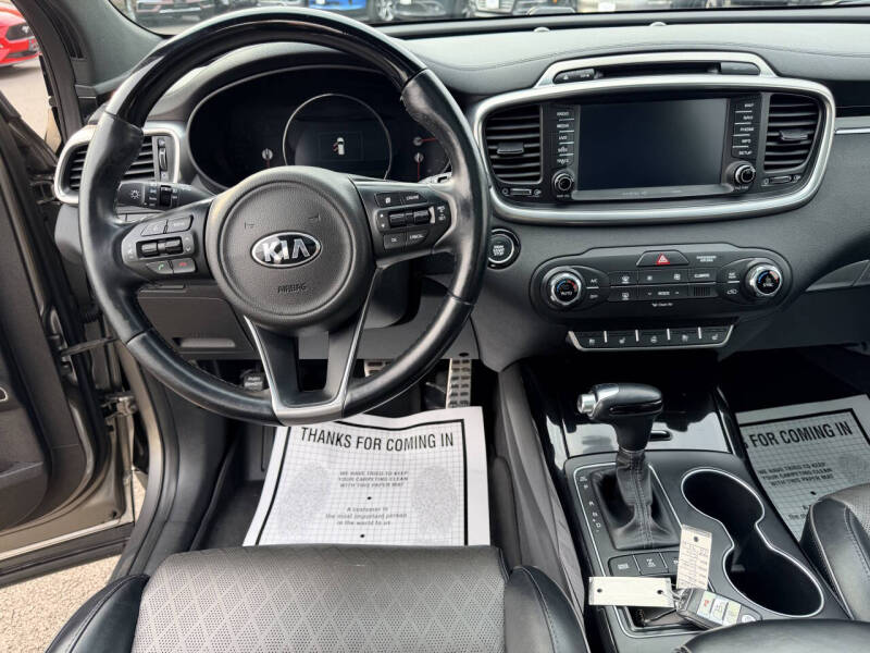 2016 Kia Sorento SX Limited V6