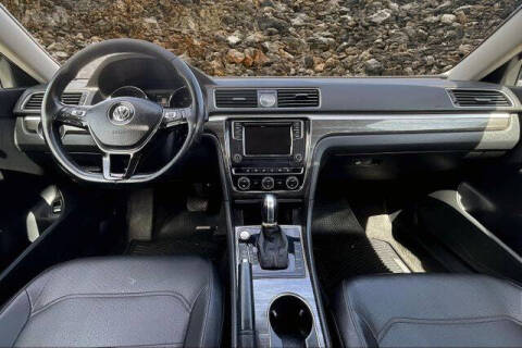 2017 Volkswagen Passat 1.8T SE