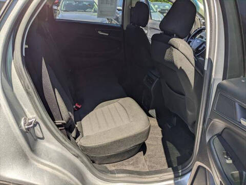 2020 Ford Edge SE