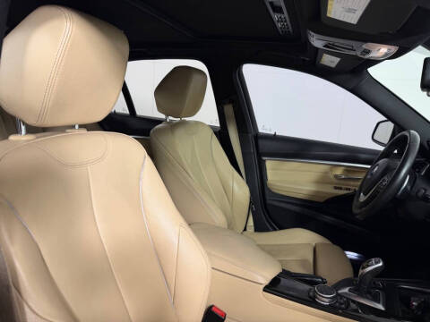 2017 BMW 3 Series 330i