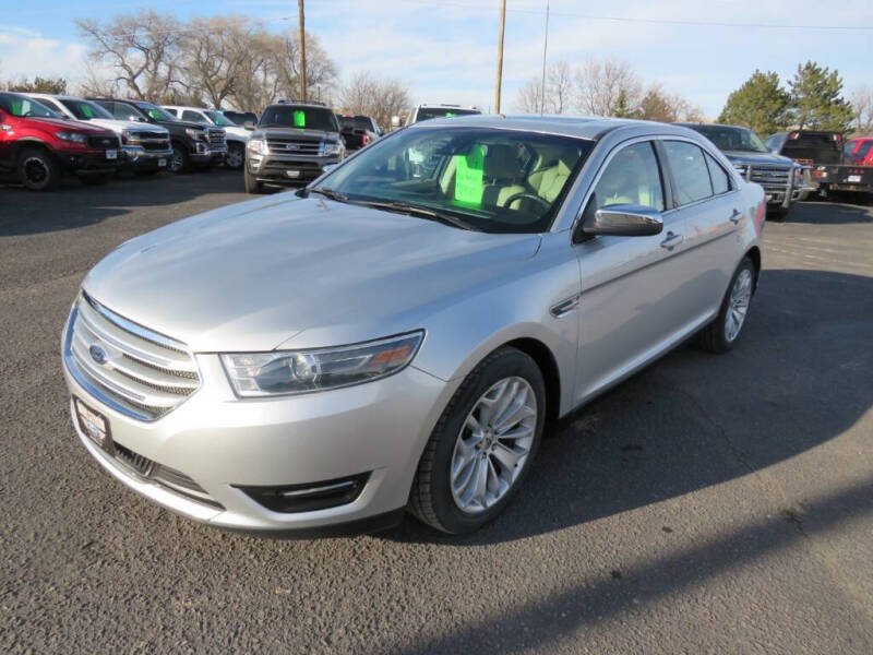 Used 2019 Ford Taurus Limited with VIN 1FAHP2F85KG114356 for sale in Chadron, NE
