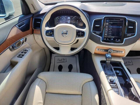 2020 Volvo XC90 T6 Inscription 6-Passenger